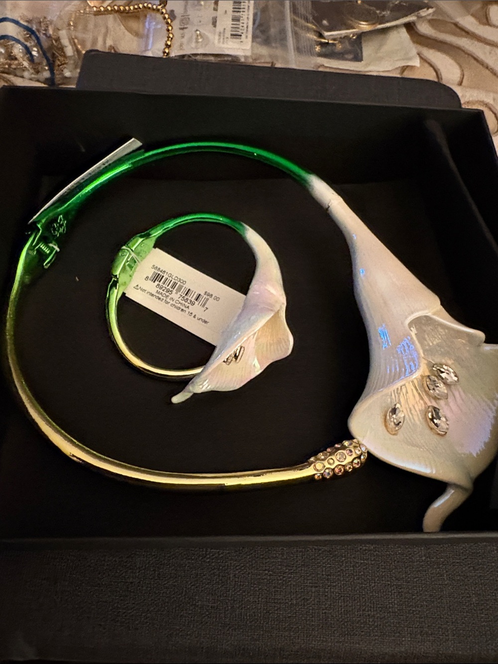 Betsy Johnson Iridescent Calla Lily Necklace and Bracelet Set - White/Gold/Green